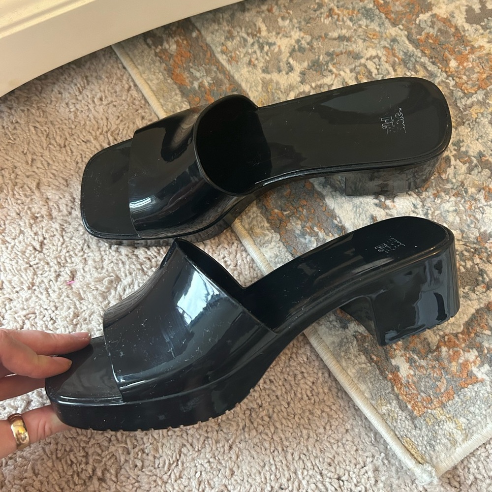 Slip on plastic platform sandals heels